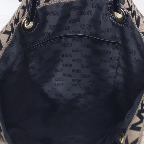 MICHAEL KORS Signature Jet Set Logo Tote Bag - Picture 7 of 7